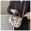 Bolsa de Nylon com Bolinhas de Design de Nicho Estilo Coreano, Versátil para o Trabalho e Uso Casual, Bolsa Quadrada Pequena Feminina, Bolsa de Mão e Bolsa Transversal