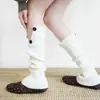 Botas de calcetín transfronterizas Calcetines apilados Rayas verticales Botones Personalidad Calentadores de piernas Calcetines grises para pantorrilla Leggings cálidos de otoño e invierno para mujer