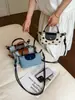 Bolso Cubo de Diseño Nicho Coreano con Parches de Lunares para Mujer 2026 Modelo Nuevo Exquisito Bolso de Hombro Cruzado para el Viaje Diario
