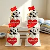 10.1 Decorações de bolo para o Feliz Dia Nacional, eu amo meu país, cartões em formato de coração, figuras de panda acenando bandeiras e toppers de bolo