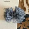 Acessórios de cabelo elegantes e sofisticados: grampos de cabelo para dar volume, presilhas de garra, presilhas verticais, presilhas de laço, presilhas banana, presilhas torcidas doces e estilosas