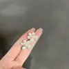 Brincos de Pérola Irregulares Estilo Francês Super Fada Luxo Leve Modernos Doces de Alta Qualidade Nicho Exquisitos Joia de Orelha Versátil para Mulheres