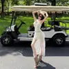 Atuendo de Viaje para Mujeres en el Noroeste de China, Xinjiang y el Oeste de Sichuan: Vestido Blanco de Tirantes de Encaje con Cuello en V, Sexy Vestido Largo Irregular
