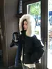 Chaqueta de Plumón de Algodón Sujiuer para Mujer, Nuevo Estilo Corto Invierno 2026 para Mujeres Petites, Abrigo de Invierno Engrosado y Extremadamente Elegante