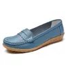 Nuevos Zapatos de Cuero Primavera 2025 para Madres de Mediana Edad y Mayores, Zapatos Planos para Mujer, Zapatos Tipo Mocasín, Zapatos de Tacón de Cuña Suave de Cuero Genuino para Mujer