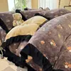 Conjunto de Cama de Inverno Classe A Luxo Leve Lã de Leite Renda Estilo Colcha Conjunto de Quatro Peças Capa de Edredom Renda Colcha Conjunto de Três Peças Conjunto de Roupa de Cama 3