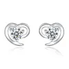 Brincos de Coração Estilo Coreano Femininos Macios Elegantes com Strass em Formato de Coração Cravejados com Diamantes Design Avançado de Nicho Joias de Orelha
