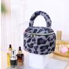 Nueva Bolsa Cosmética de Peluche, Bolsa Cosmética Cilíndrica de Mano, Estampado de Leopardo, Alto Valor Estético, Almacenamiento Portátil para Viajes, Se Puede Bordar