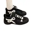 Design retrô de nicho, sapatilhas que aumentam a altura, nova coleção outono 2026 feminina, tênis estilo Forrest Gump, sapatos casuais de sola fina