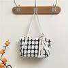 Bolsa tote de nicho grande capacidade feminina primavera e verão 2025 nova linda personalidade moderna bolsa de ombro estilo ocidental