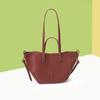 Bolso de Mano Retro con Alas Europeo y Americano para Mujer 2026 Nuevo Bolso de Hombro de Gran Capacidad para Viajar Artículo Caliente de Comercio Exterior Transfronterizo