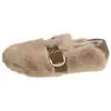 Sapatos Mary Jane de pelúcia estilo francês 2026, sapatos peludos de sola macia para outono/inverno, novos sapatos slip-on femininos para uso externo