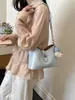 Nuevo Bolso de Axila Rosa Exquisito de Alto Valor para Mujer, Bolso de Hombro con Cadena Versátil, Bolso de Alta Gama para el Trabajo, Primavera 2026