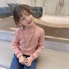 Suéter de punto para niñas Ropa infantil 2025 Nuevo estilo Otoño e Invierno para niños Cuello alto medio Camiseta base de punto de lana para niños pequeños