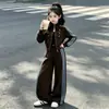 Conjunto Feminino Estilo Coreano Outono Inverno 2026 Novo Casaco de Alta Qualidade Estiloso para Crianças de Média e Mais Velhas Conjunto de Duas Peças Cool de Inverno