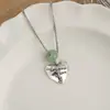 Collar de Acero de Titanio con Letra de Piedra Natural en Forma de Corazón para Mujer, Estilo de Gama Alta de Nicho, Cadena Larga para Suéter, Accesorio Versátil para el Día a Día