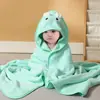Bata de baño tipo capa infantil transfronteriza con bordado de dibujos animados, manta para recién nacido de forro polar coral, bata con capucha suave y absorbente