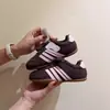 Zapatos de Felpa con Forro de Argán Estilo Coreano para Niños 2026 Invierno Nuevos Zapatos de Entrenamiento Alemanes para Niñas Moda para Niños Versátiles Zapatos de Tabla con Estampado de Leopardo