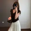 Top de Punto con Escote en V que te Hará Latir el Corazón y Mangas Acampanadas para Mujer, Manga Corta, Corte Ajustado, Estilo de Nicho, Ligero H062711