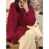 Suéter vermelho torcido com decote V retrô para o Ano Novo, feminino, outono e inverno, estilo preguiçoso, solto, comprimento médio, suéter top espessado