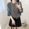 Cárdigan de Punto Patchwork con Mangas de Mezclilla Transfronterizas para Mujer Otoño/Invierno 2026 Nuevo Suéter de Punto con Bloques de Color de Cuello Redondo Chaqueta Top