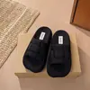 Chinelos Estilo Chanel Versão Coreana Feminino Moda Outdoor 2026 Outono/Inverno Novo Estilo Sola Grossa Super Macio Estampa de Leopardo Tira Única Chinelos Feminino