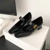 Zapatos Mary Jane de piel de oveja estilo francés retro para mujer, puntera cuadrada, adelgazantes, modelo nuevo 2026, corte bajo, tacón grueso, zapatos pequeños de piel