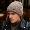 Nuevo Gorro de Invierno Tejido Aoteng para Hombre, Forro de Felpa, Gorro de Lana Engrosado y Cálido, Gorro para Protección de Orejas a Prueba de Frío para Ciclismo al Aire Libre