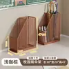 Perchero para paraguas en el pasillo del aula escolar, perchero multifuncional para almacenamiento de paraguas con compartimentos separados para paraguas largos y cortos, y una rejilla de drenaje