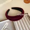 Faixa de Veludo Estilo Coreano com Design Único para Mulheres, Adequada para o Topo Alto da Cabeça, Faz o Rosto Parecer Menor, Versátil e Elegante para Sair, Grampo de Cabelo