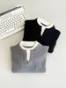 Valle del Viento 2026 Otoño Nuevo Estilo Coreano Versátil Suéter Infantil de Punto Falso de Dos Piezas Cuello en V, Elegante Ropa de Punto de Cuello Redondo para Niños
