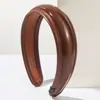 Diadema Ancha de Cuero PU Brillante Estilo Nuevo Retro Transfronteriza Moda Simple Diaria Combinable Accesorios para el Cabello en la Parte Superior del Cráneo Pinzas para el Cabello