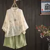 Camisa de Algodón y Lino Bordada Vintage, Ropa para Mujer Tallas Grandes, Estilo Chino Nuevo Artístico, Cuello Alto, Mangas Tres Cuartos, Tapeta Diagonal con Detalle de Botones, Top Elegante