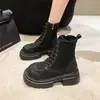 Botas Martin retrô estilo britânico com abelha grande e sola grossa para mulheres, novidade popular outono 2026, com cadarço, salto grosso, cano curto