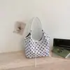 Bolsa Grande de Capacidad para Mujer 2026 Nuevo Verano Nicho Súper Popular Exquisita Bolso de Hombro para Viajes Cotidianos Bolso Cubo para Debajo del Brazo