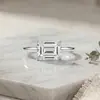 Tiktok Comercio Exterior Transfronterizo Modelo Nuevo Más Vendido Anillo de Moissanita Corte Esmeralda de 5*7mm 1Ct Moda Europea y Americana Anillo de Cola