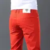 Jeans Amarillos de Alta Gama para Hombre Otoño 2026, Corte Delgado, Elásticos, Pantalones Largos, Modernos, Casuales, Versátiles, Tendencia, Color Sólido