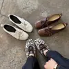 Zapatos pequeños de cuero con cordones, estilo británico, con lunares y lazo, de piel de vaca, 2026 otoño, tacón bajo, que aumentan la altura, punta redonda, piel genuina, para mujer