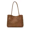 Nuevo Bolso de Hombro Tejido Minimalista de Nicho, Bolso de Mano tipo Canasta Versátil de Moda, Bolso de Axila de Gama Alta para Mujer