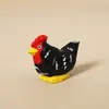 Colgante para llavero de coche de pollo de madera maciza tallado a mano, decoración unisex para bolso, adorno decorativo, regalo de cumpleaños