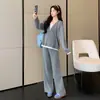 Conjunto de Dos Piezas Estilo Coreano Perezoso para Maternidad Bloque de Color Ribete Blanco Punto Falso de Dos Piezas Soporte Ajustable para el Vientre Pantalones Largos Conjunto de Maternidad
