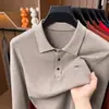 Temporada 2026 Moda Casual Suéter Jacquard con Cuello Polo y Logo en el Pecho, Tejido de Punto, Mayoreo