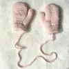 Guantes de Invierno Cálidos para Bebés de 1 a 3 Años Manoplas Espesas con Forro Polar Colgantes de Cuello de Felpa Lindos Guantes para Bebé