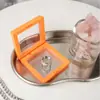 Caja de almacenamiento de PE con la misma película transparente a prueba de polvo para exhibir joyas, accesorios, arte de uñas y coleccionables; Caja de Joyería Flotante