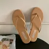 Chanclas de moda con estampado de leopardo para mujer, nuevas sandalias de dedo planas antideslizantes para la playa, casuales de verano
