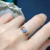 Anillo de Topacio Azul Natural Estilo Lazo con Diseño Tridimensional, Anillo Vintage para Mujer, Dulce y Ajustable, Envío Directo de Una Pieza