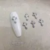 Accesorios para arte de uñas de aleación con forma de cruz gótica oscura transfronterizos, pendientes vintage europeos y americanos, accesorios de pedrería para uñas estilo punk gótico