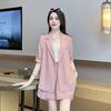 Traje de moda fino y fresco para mujer, verano 2025, nuevo traje pequeño de manga corta con pantalones cortos de seda de hielo, traje de moda de dos piezas