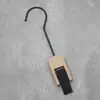Tienda de ropa gancho de madera maciza pinza pinza para sombrero perchero para bufanda madera original gancho de pinza única bufanda decorativa S negra y blanca