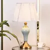 Nova Luminária de Mesa Cerâmica Estilo Chinês Decoração de Casa Quarto Sala de Estar Estudo Estilo Americano Complexo Clássico Quente Romântico Luminária de Mesa de Cabeceira